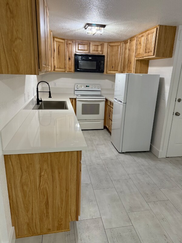 Photo - 207 E Monroe St Unit B