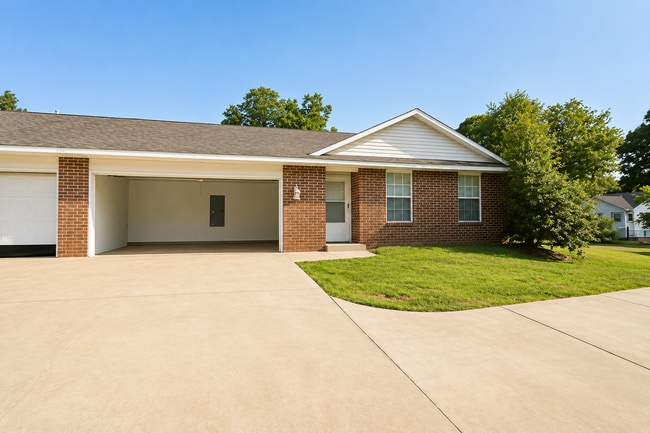 Photo - 134 N 49th St