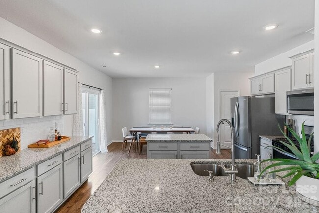 Photo - 128 Neill Estate Ln