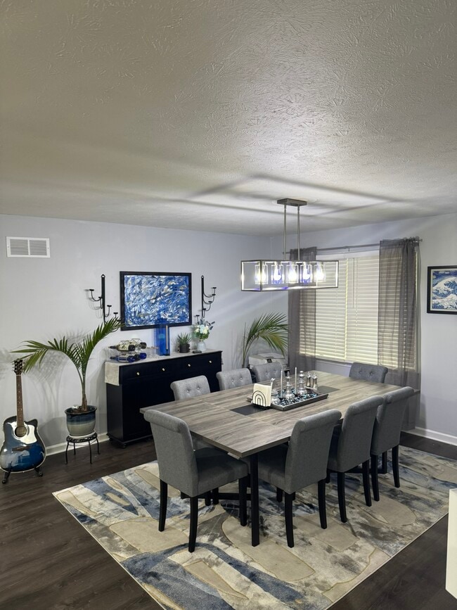 Photo - 301 Eagle Dr