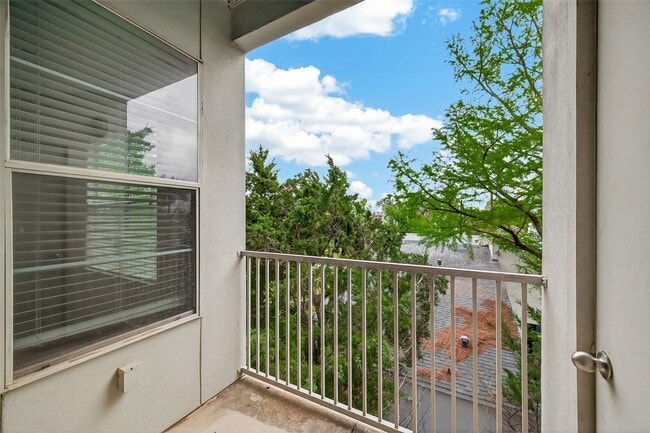 Photo - 1441 East St Unit 308
