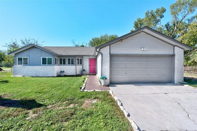 Building Photo - 13314 Briar Hollow Dr