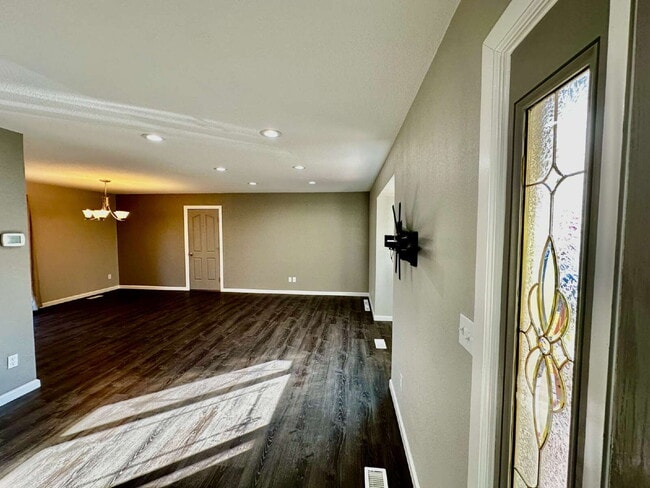 Photo - AVAILABLE NOW! Charming 3-Bedroom Retreat ...