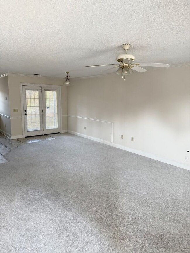 Photo - Lexington-Offering Self Guided Tour with RENTLY!