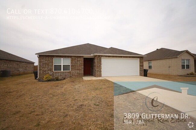 Building Photo - Beautiful 3 bed / 2 bath home with fenced ...