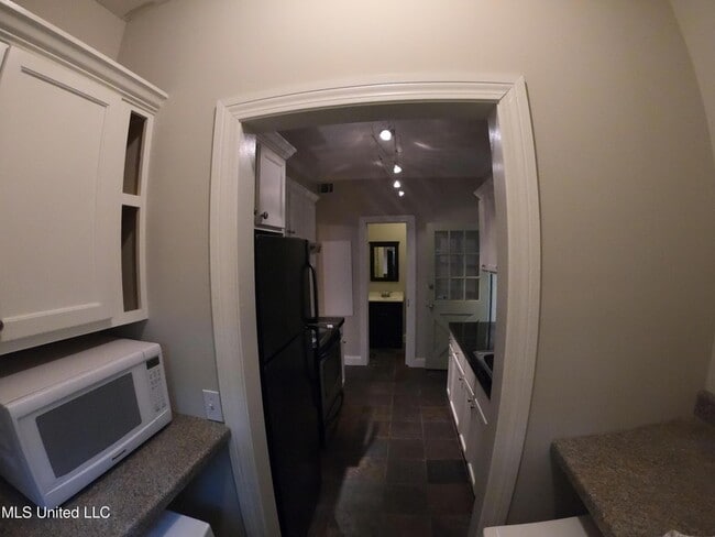 Photo - 1235 Linden Pl