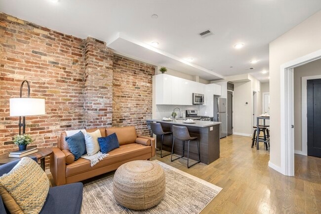 Building Photo - 65 Frankfort St Unit #4 Rental