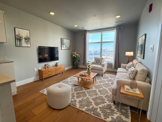 Photo - 250 Meridian St Unit 204