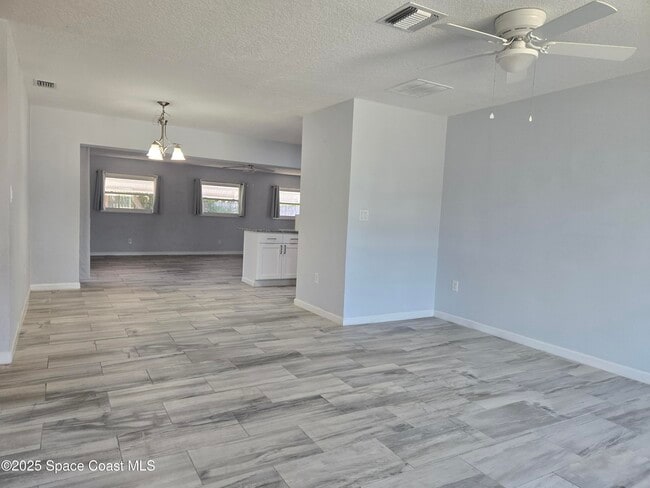 Photo - 780 Mohawk Ave