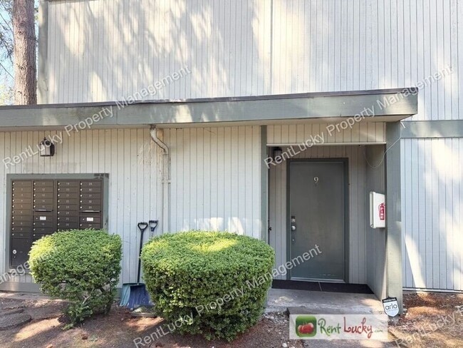 Photo - 1003 S 308th St Unit 9