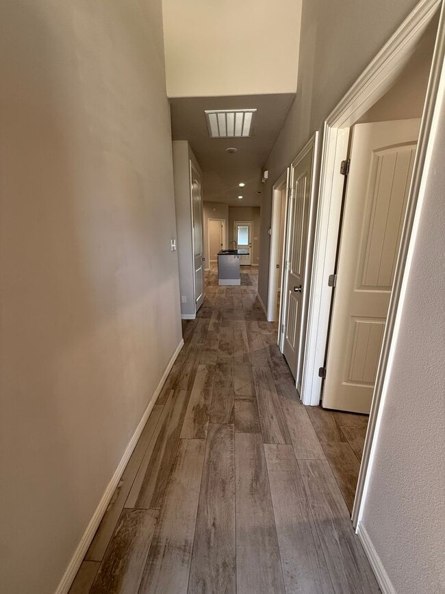Photo - 1812 Brookhaven Dr Unit B
