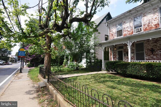 Photo - 515 N Loudoun St Unit 3