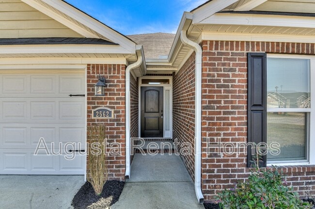 Photo - 2562 Inverness Dr