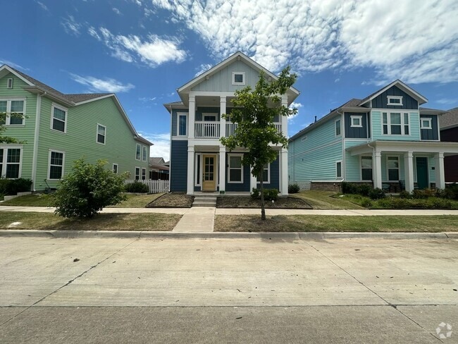 Building Photo - Modern Comfort Meets Prime Location ! Rental