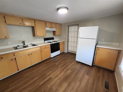 Photo - 203 S Cravens St Unit 4