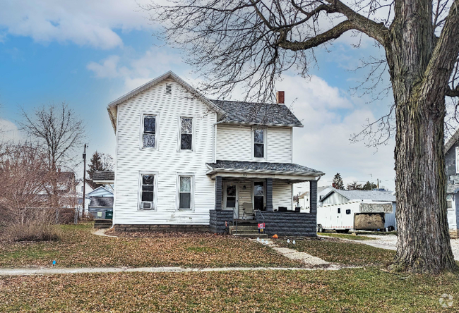 Building Photo - 337 Elm St Unit 337 Rental