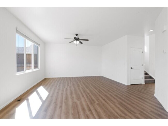 Photo - Stunning 2 story home in Painted Sky