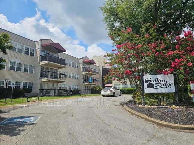 Photo - 2749 Sullins St Unit Apt 304