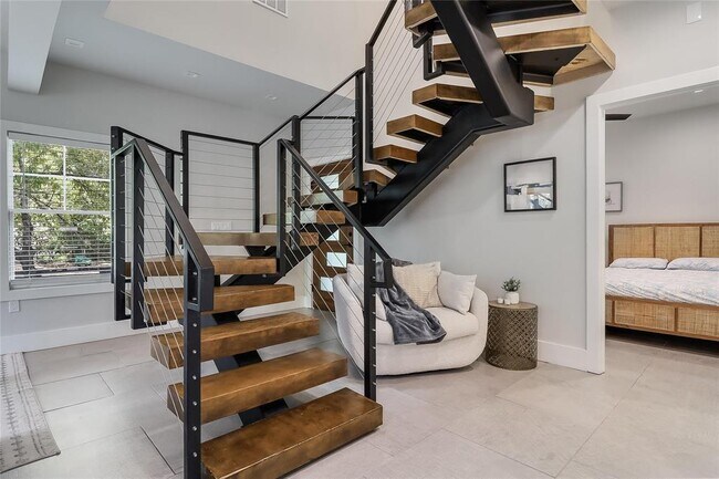 Photo - 1111 W Annie St