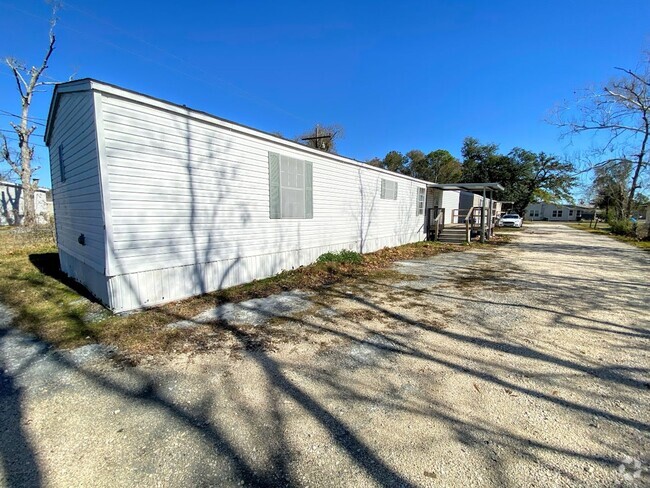 Building Photo - 625 N. Claiborne Street Unit 2 Rental