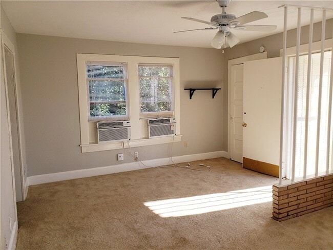 Photo - 402 N Augusta St