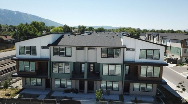 Photo - 140 E Abbeville Ct