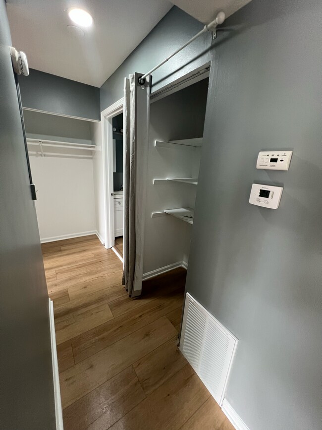 Photo - Valiant Unidad 1