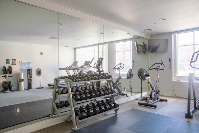 Photo - 132 N Jefferson St Unit SI ID1379058P