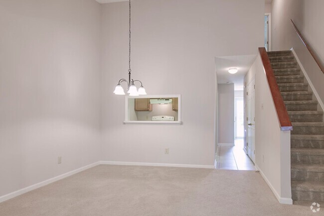 Building Photo - Charming 2 Bedroom 2 Bath Townhouse in Dur...