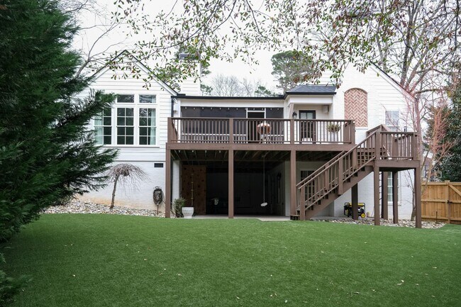 Photo - Luxury 4br/3.5ba house