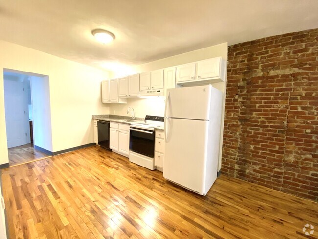 Building Photo - 838 Huntington Ave Unit 838 Huntington Ave. Rental