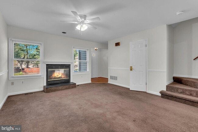 Photo - 6 Janwall Ct