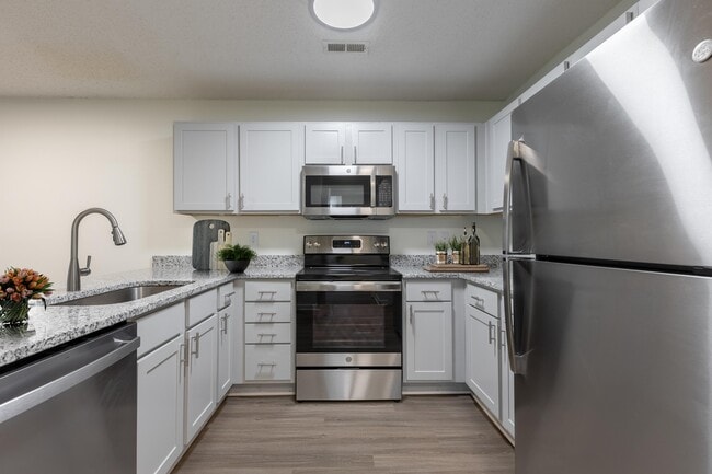 Building Photo - Trellis Pointe Rental