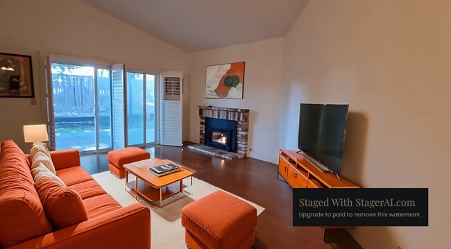 Photo - 2912 Honeynut St