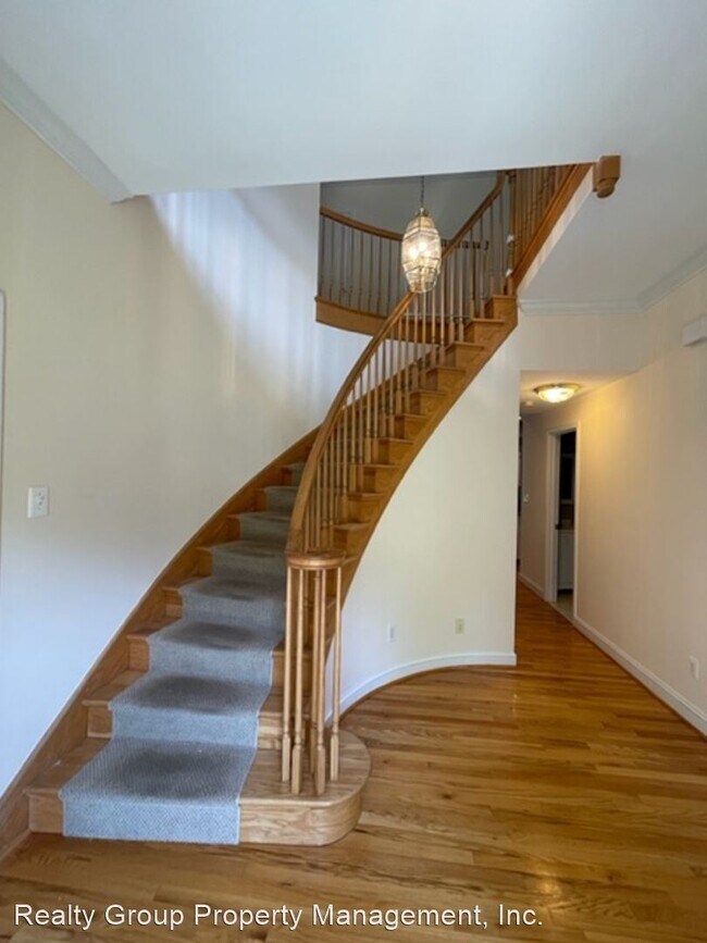 Photo - 5 br, 3 bath House - 25217 Woodfield Schoo...