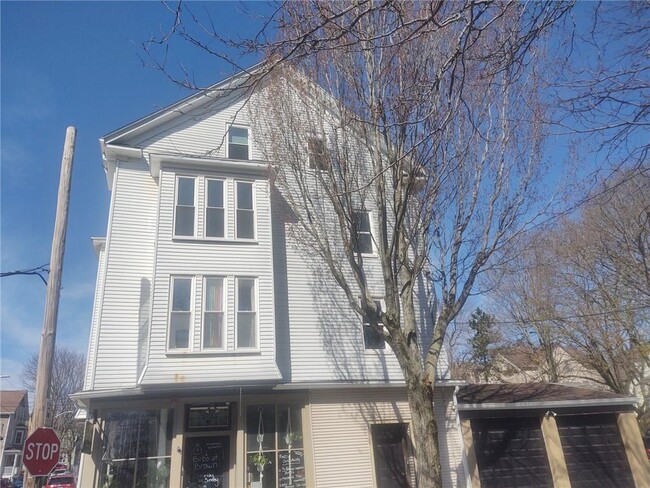 Photo - 198 Ives St Apartment Unit 3