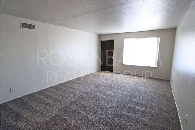 Photo - 1008 N Pueblo Dr Unit 1008