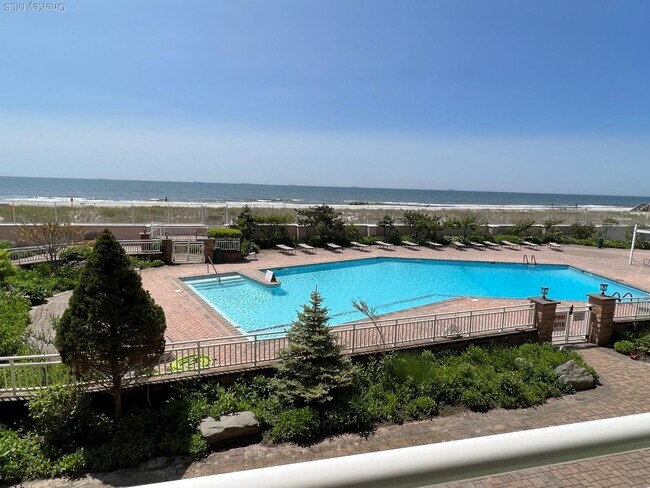 Photo - 830 Shore Rd Unit 2O