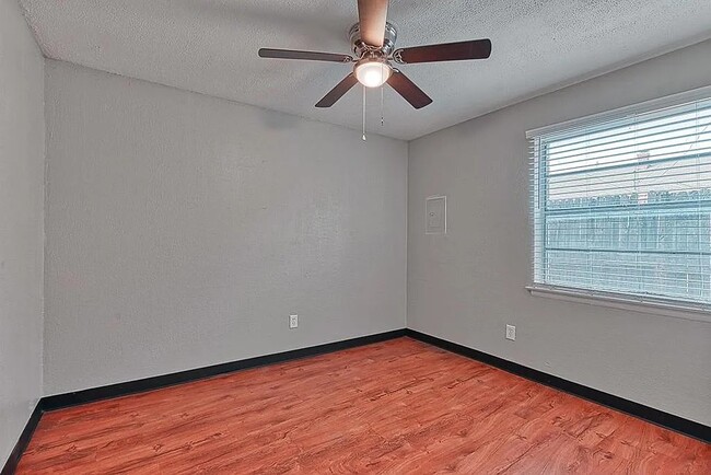 Photo - 2707 NW 36th St