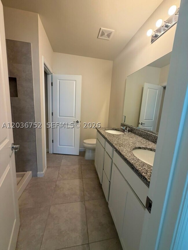 Building Photo - 10798 Marlberry Way