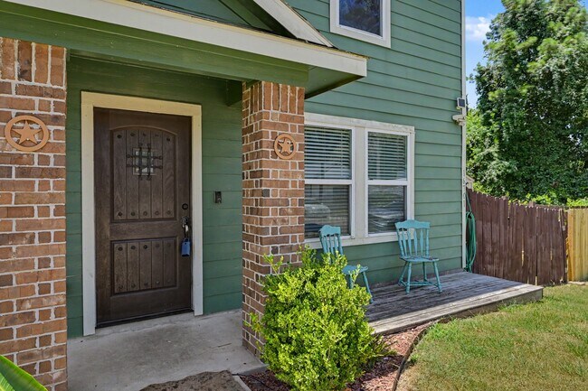 Photo - 16701 E Hammon