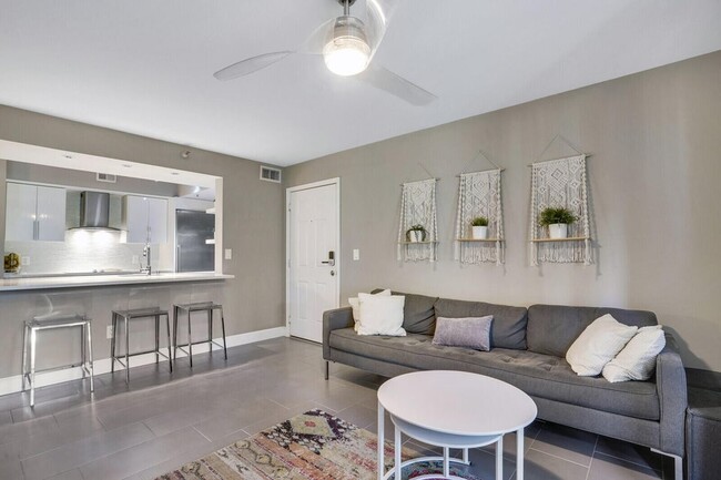 Photo - 123 Yacht Club Way