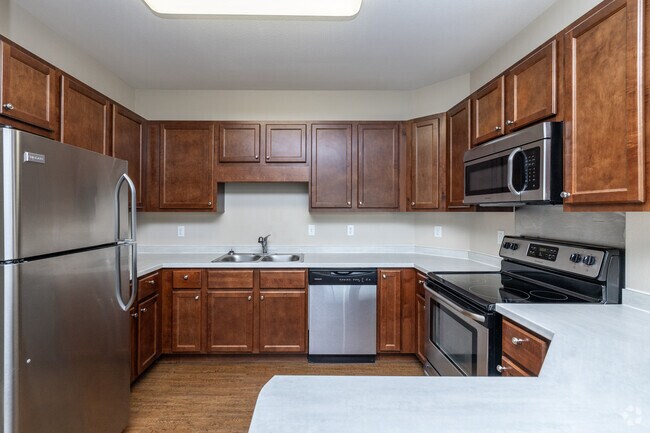 1BR, 1BA - 774SF - Kitchen
