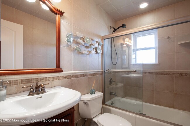 455 Ocean Blvd Unit 25