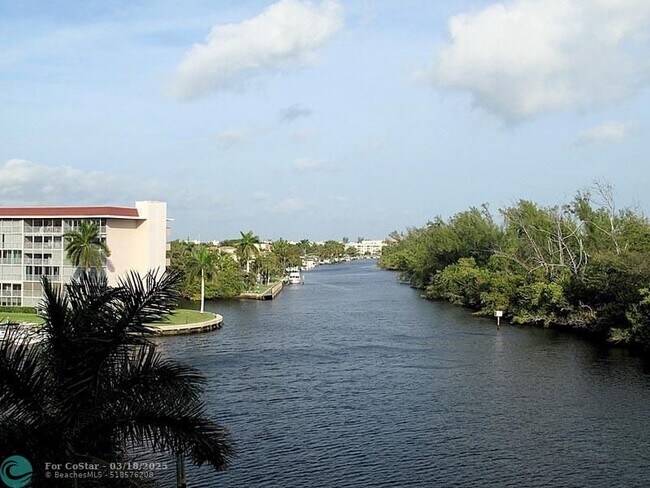 Photo - 1523 E Hillsboro Blvd Condo Unit 335