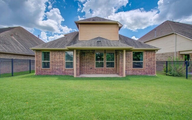 Photo - 17622 Quiet Shores Dr