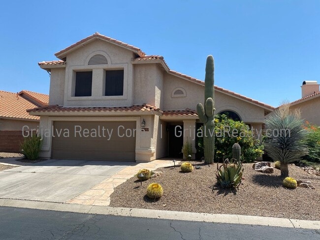 Building Photo - Amazing 5 BD, 3 BA House + Pool! This Oro ...