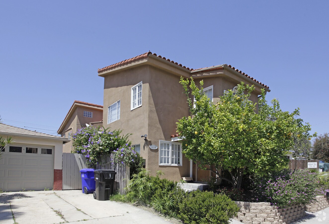 Photo - 6036 Estelle St