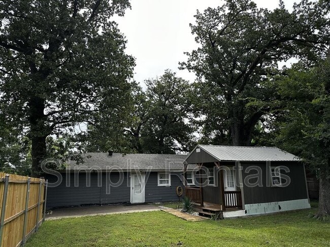 Photo - Kingston Rd 906