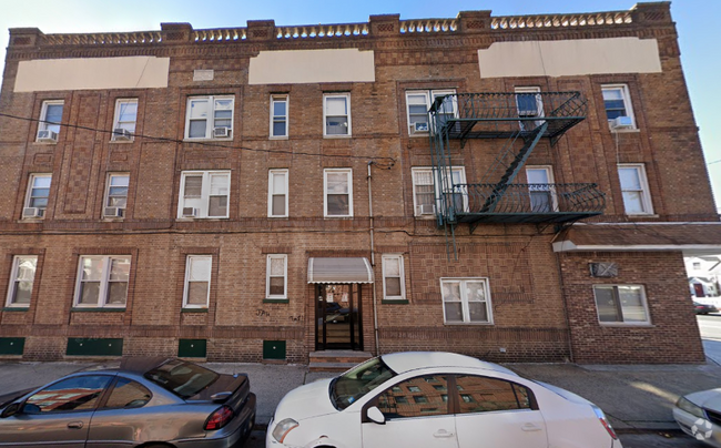 Building Photo - 456 John F. Kennedy Blvd Unit 8 Rental